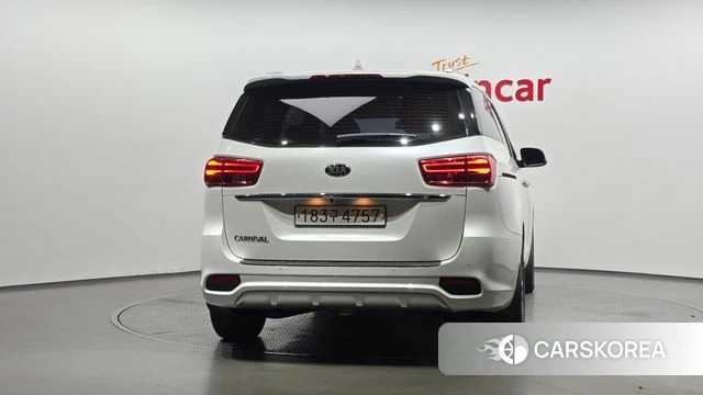 Kia The New Carnival id 5054213 из Кореи 28