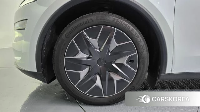 Tesla Model Y id 4916121 из Кореи 27