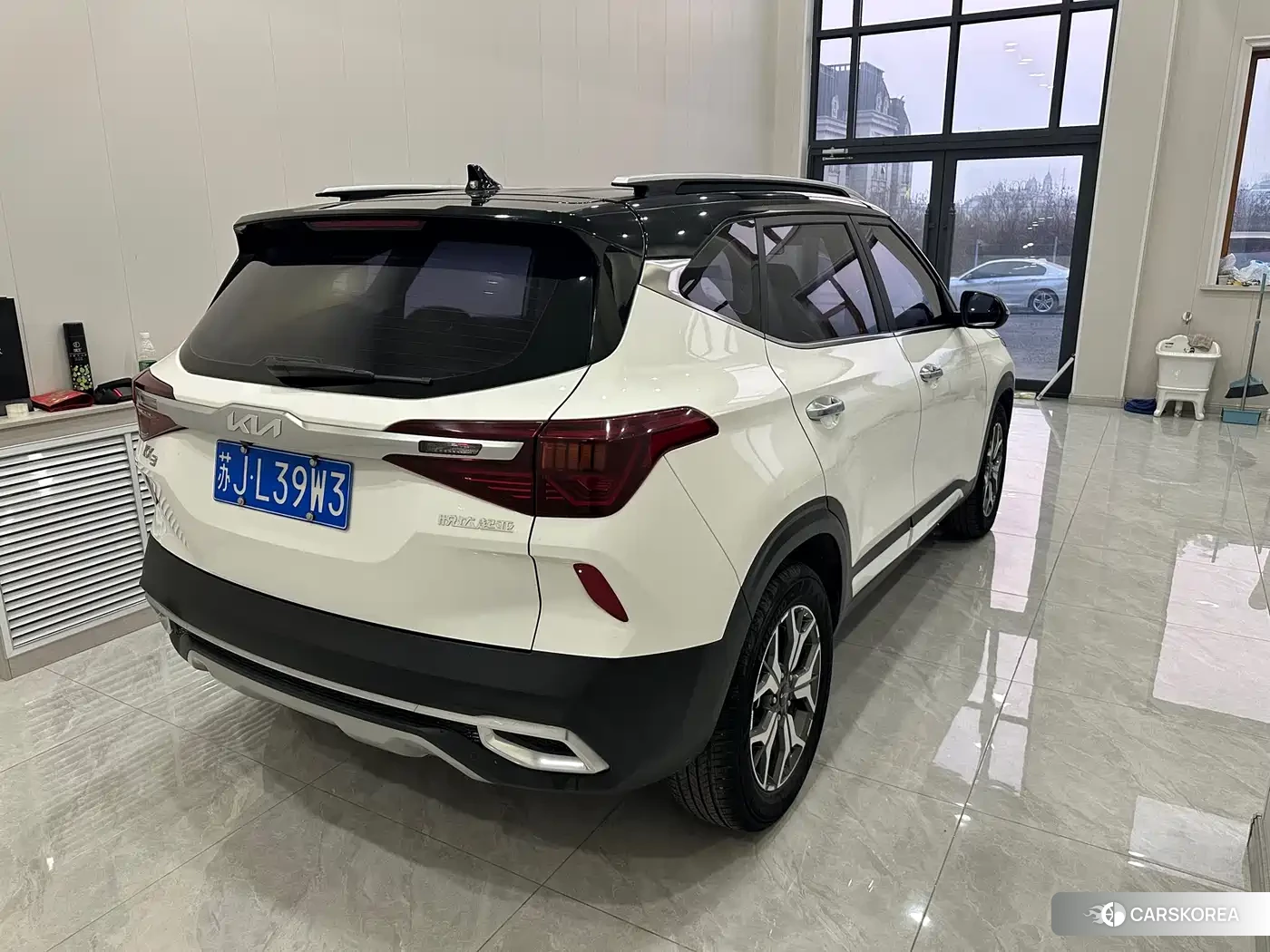 Kia KX3 2022 Белый из Китая, фото 5