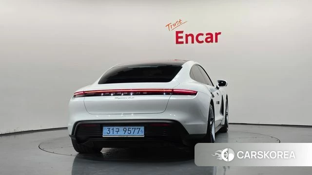 Porsche Taycan id 4959310 из Кореи 14