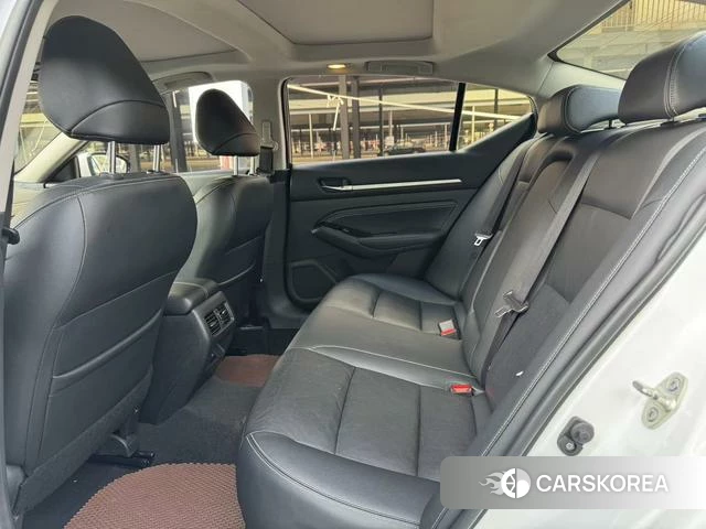 Nissan Altima 2023 Белый из Китая, фото 4