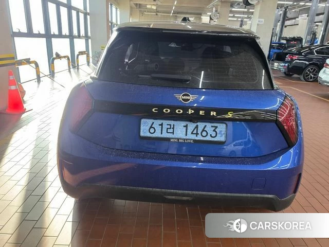 Mini Cooper Electric 4th Generation 2024 Синий из Кореи, фото 5