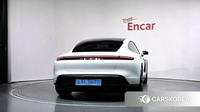 Porsche Taycan id 4985678 из Кореи 26