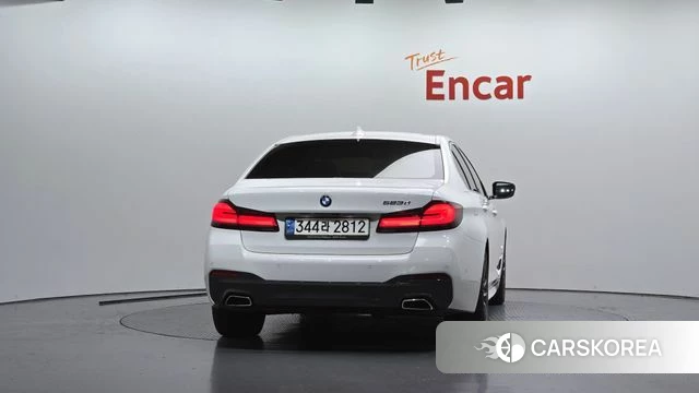 BMW 5 Series (G30) id 4976761 из Кореи 14