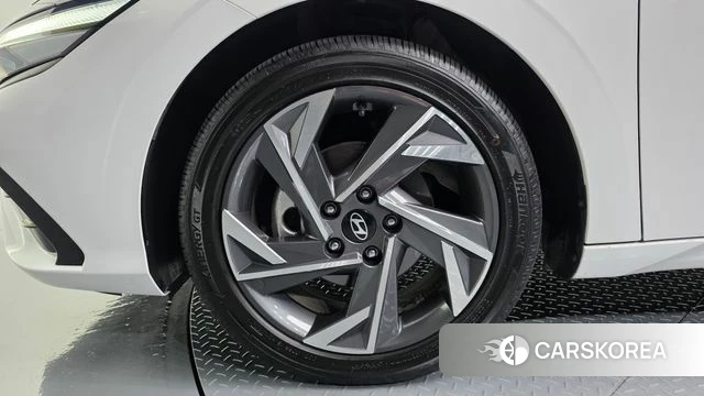 Hyundai The New Avante (CN7) id 4762476 из Кореи 26