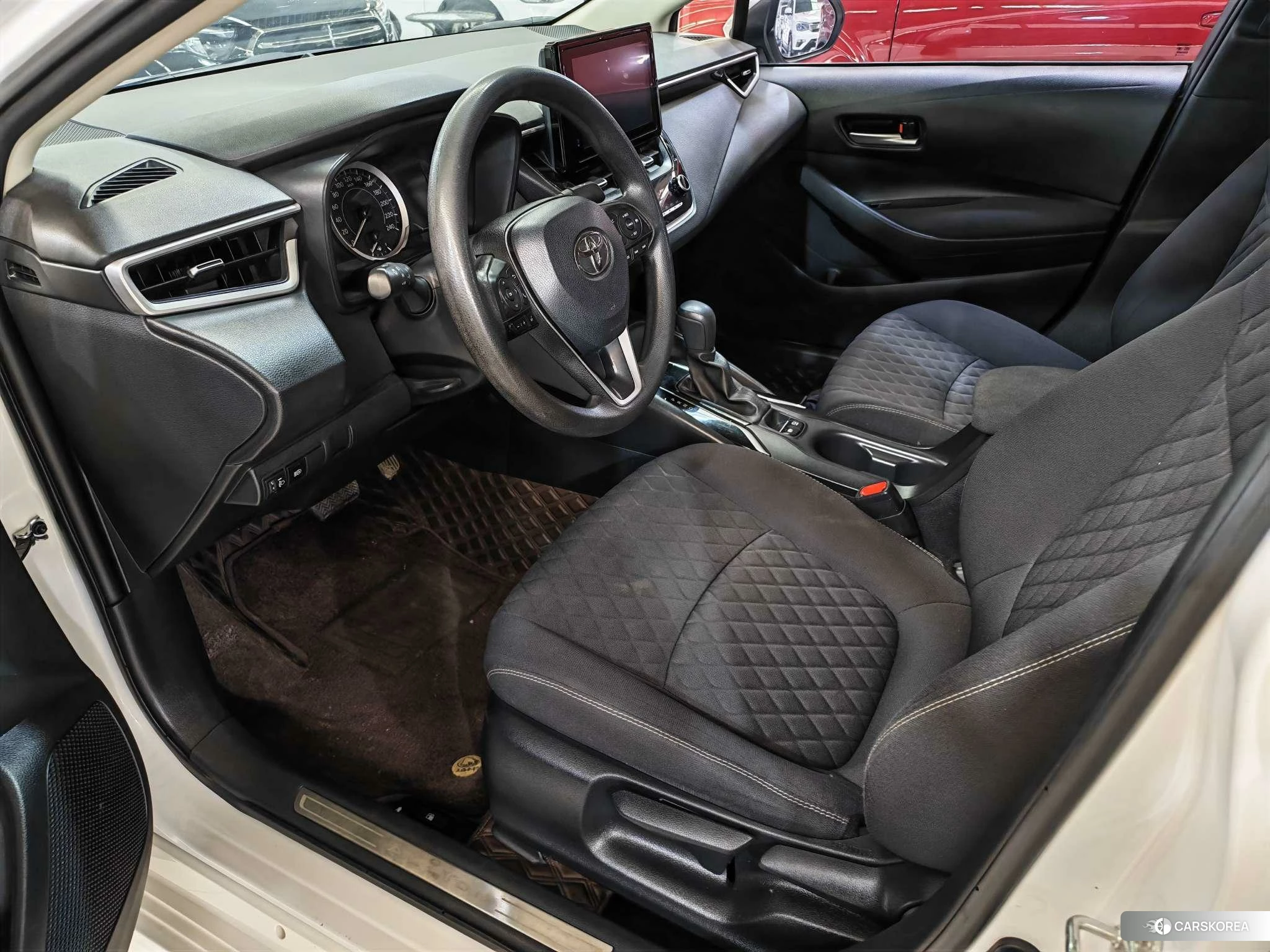 Toyota Allion 2022 Белый из Китая, фото 4