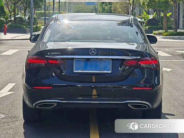Mercedes-Benz E-Class 2021 Черный из Китая, фото 6