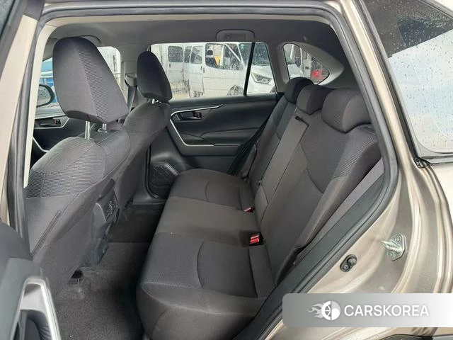Toyota RAV4 2022 Шампань из Китая, фото 4