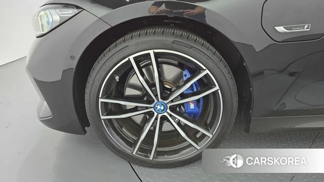BMW 3 Series (G20) id 4941724 из Кореи 24