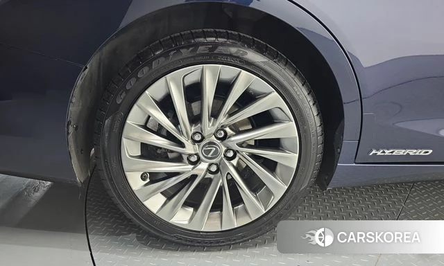 Lexus ES300h 7th generation id 4967383 из Кореи 28