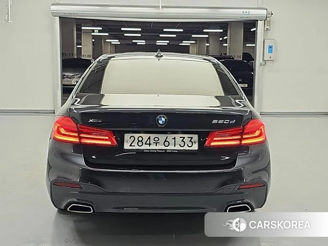 BMW 5 Series (G30) id 4937281 из Кореи 13