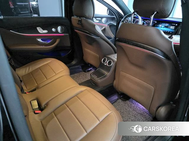 Mercedes-Benz E-Class 2021 Черный из Китая, фото 4