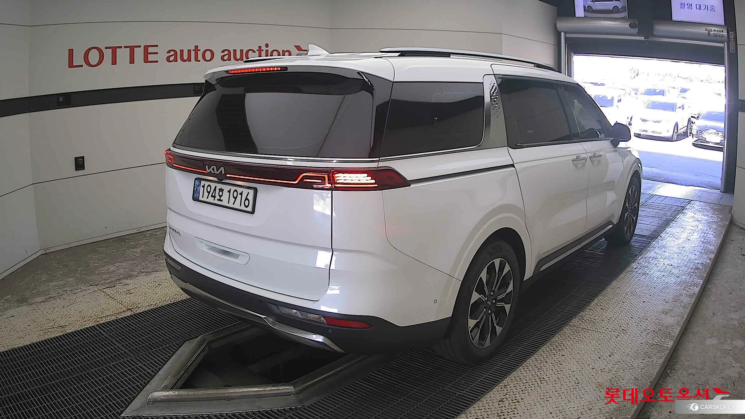 Kia Carnival id 4990044 из Кореи 32