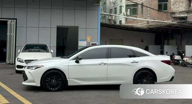Toyota Avalon 2021 Белый из Китая, фото 4