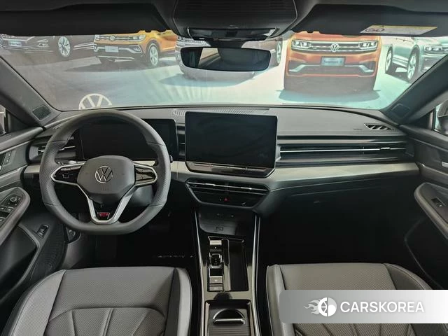 Volkswagen Lamando 2025 Серебристо-серый из Китая, фото 4