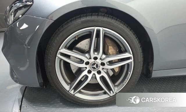 Mercedes-Benz E-Class W213 id 5023750 из Кореи 31