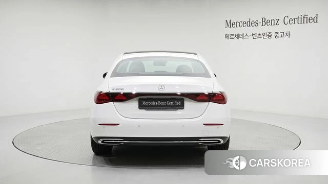 Mercedes-Benz E-Class W214 2026 Белый из Кореи, фото 6
