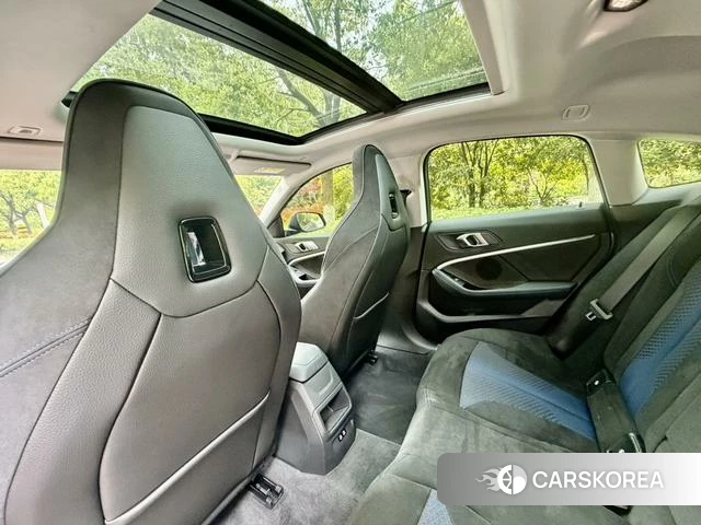 BMW 2 series 2021 Темно-серый из Китая, фото 4