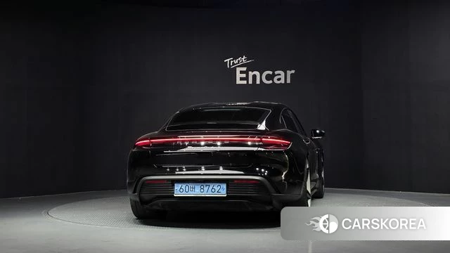 Porsche Taycan id 4784362 из Кореи 14