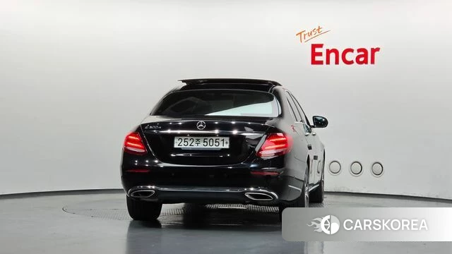 Mercedes-Benz E-Class W213 id 4998316 из Кореи 27