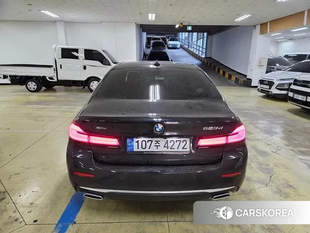 BMW 5 Series (G30) id 3752506 из Кореи 11