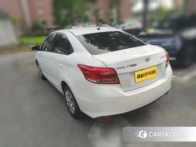 Toyota Yaris L 2021 Белый из Китая, фото 4