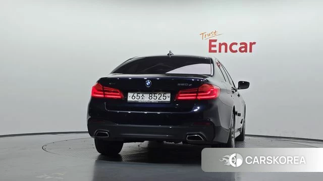 BMW 5 Series (G30) id 4967950 из Кореи 14
