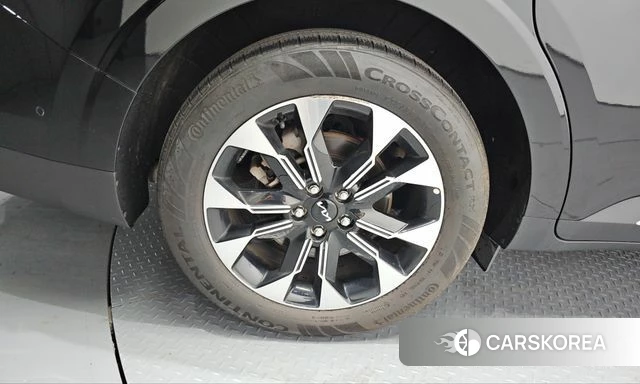Kia Carnival 4th generation id 5026930 из Кореи 24