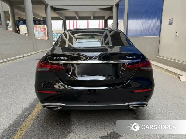 Mercedes-Benz E-Class 2023 Черный из Китая, фото 5