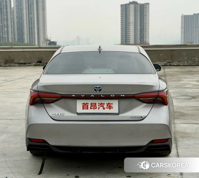 Toyota Avalon 2022 Серебристо-серый из Китая, фото 4