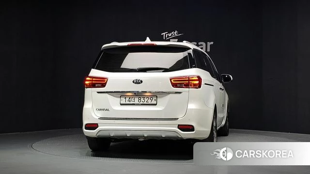 Kia The New Carnival id 5048340 из Кореи 14