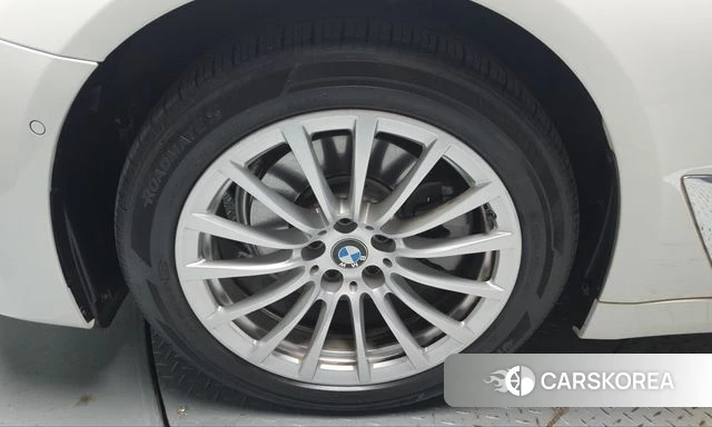 BMW 5 Series (G30) id 5013625 из Кореи 26