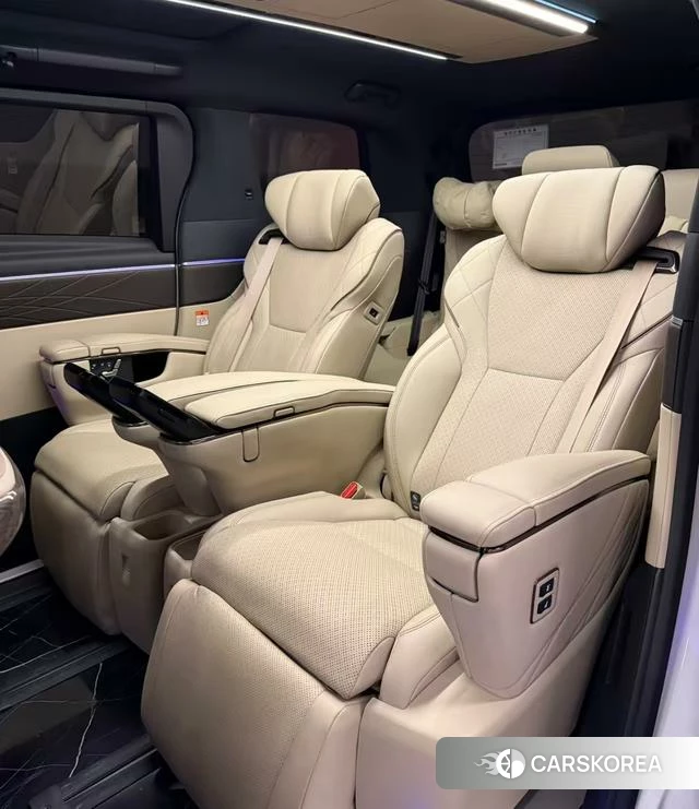 Toyota Alphard 2025 Белый из Китая, фото 4