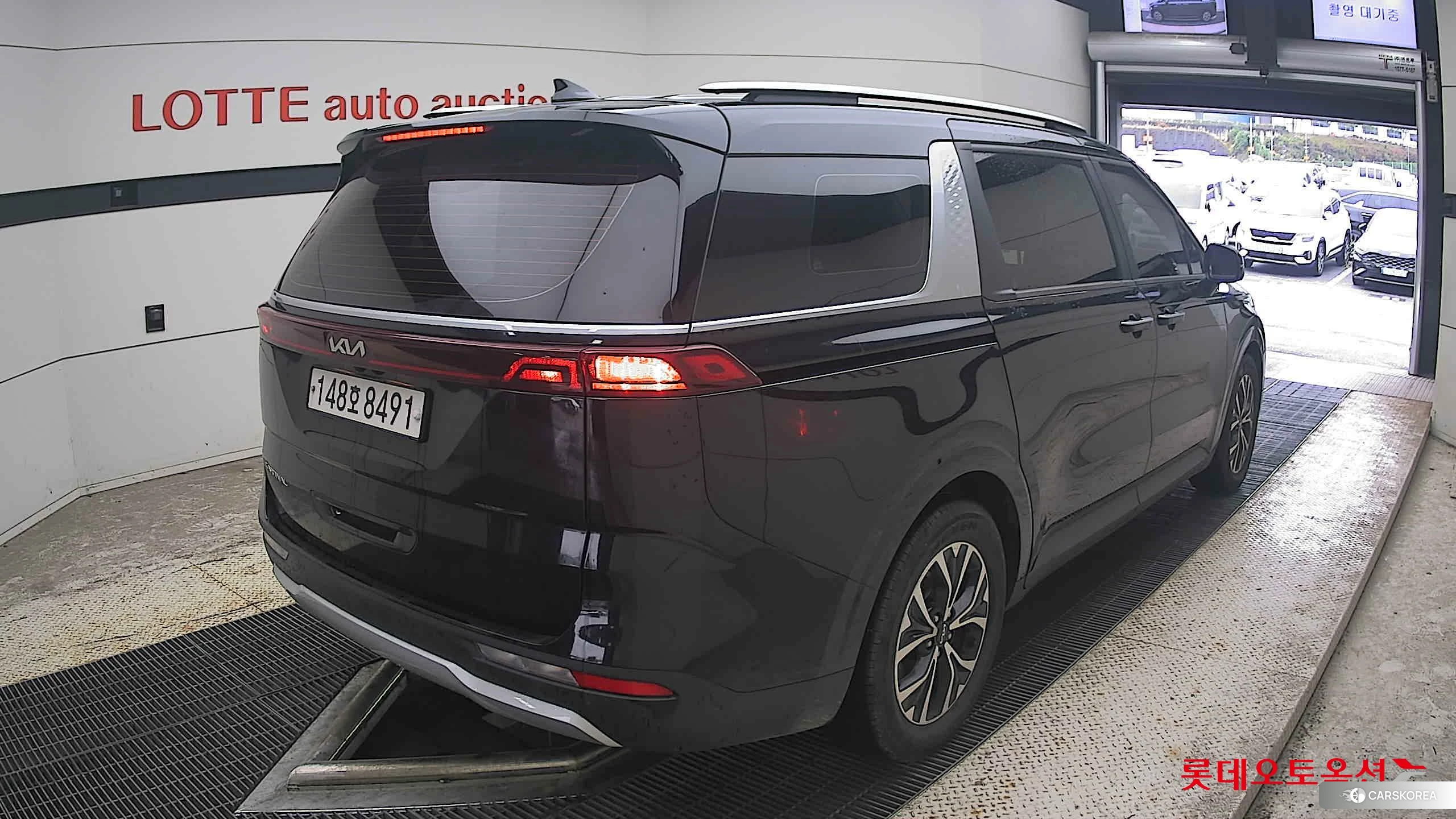 Kia Carnival id 4984636 из Кореи 31
