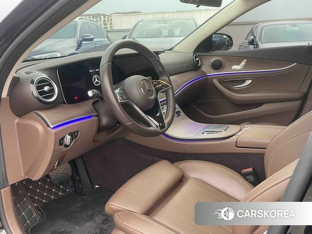 Mercedes-Benz E-Class 2023 Черный из Китая, фото 5