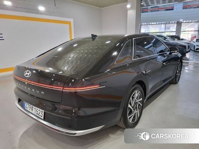 Hyundai Grandeur (GN7) id 4834799 из Кореи 14
