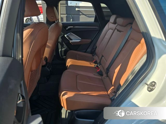 Audi Q3 (F3) 2022 Белый из Кореи, фото 4