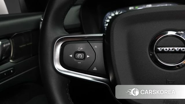 Volvo XC40 id 4929615 из Кореи 35