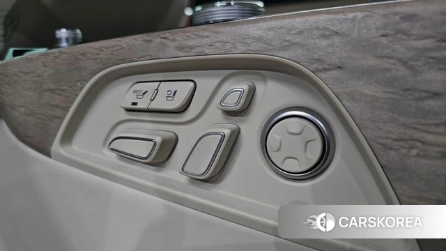 Genesis G90 id 5047546 из Кореи 35