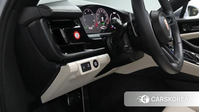 Porsche Panamera (976) id 5020944 из Кореи 35