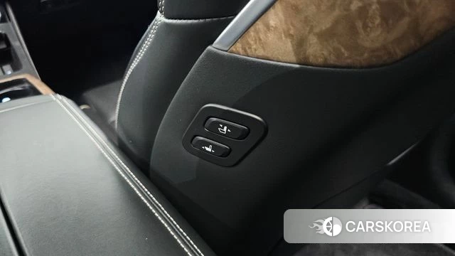 Genesis G90 id 4998257 из Кореи 41