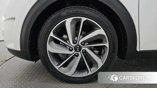 Kia Niro id 5004508 из Кореи 28