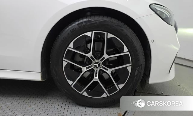Mercedes-Benz E-Class W214 id 4957201 из Кореи 25
