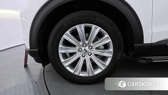 Ford Explorer 6th Generation id 3839953 из Кореи 15