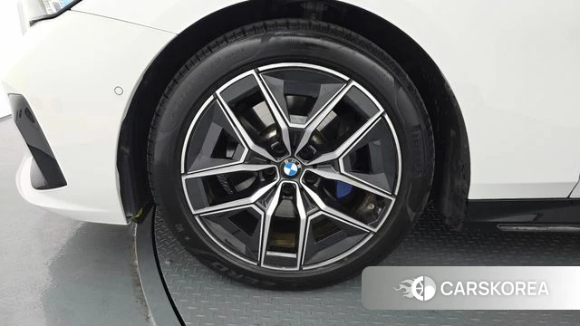 BMW 5 Series (G60) id 5032718 из Кореи 15