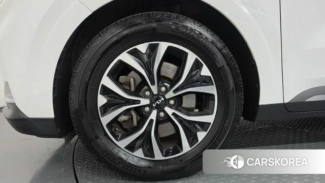 Kia Carnival 4th generation id 5040151 из Кореи 24