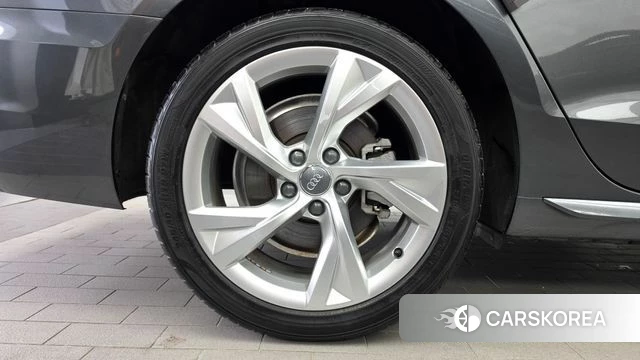 Audi A4 (B9) id 5028512 из Кореи 30