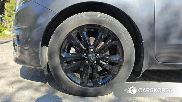 Kia All New Carnival id 4988582 из Кореи 25