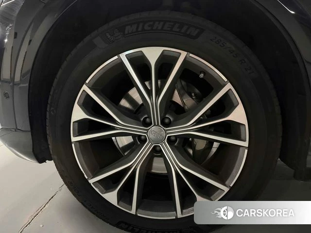 Audi Q8 (4M) id 4997886 из Кореи 14