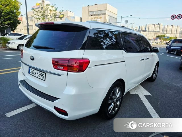 Kia The New Carnival id 5004493 из Кореи 15